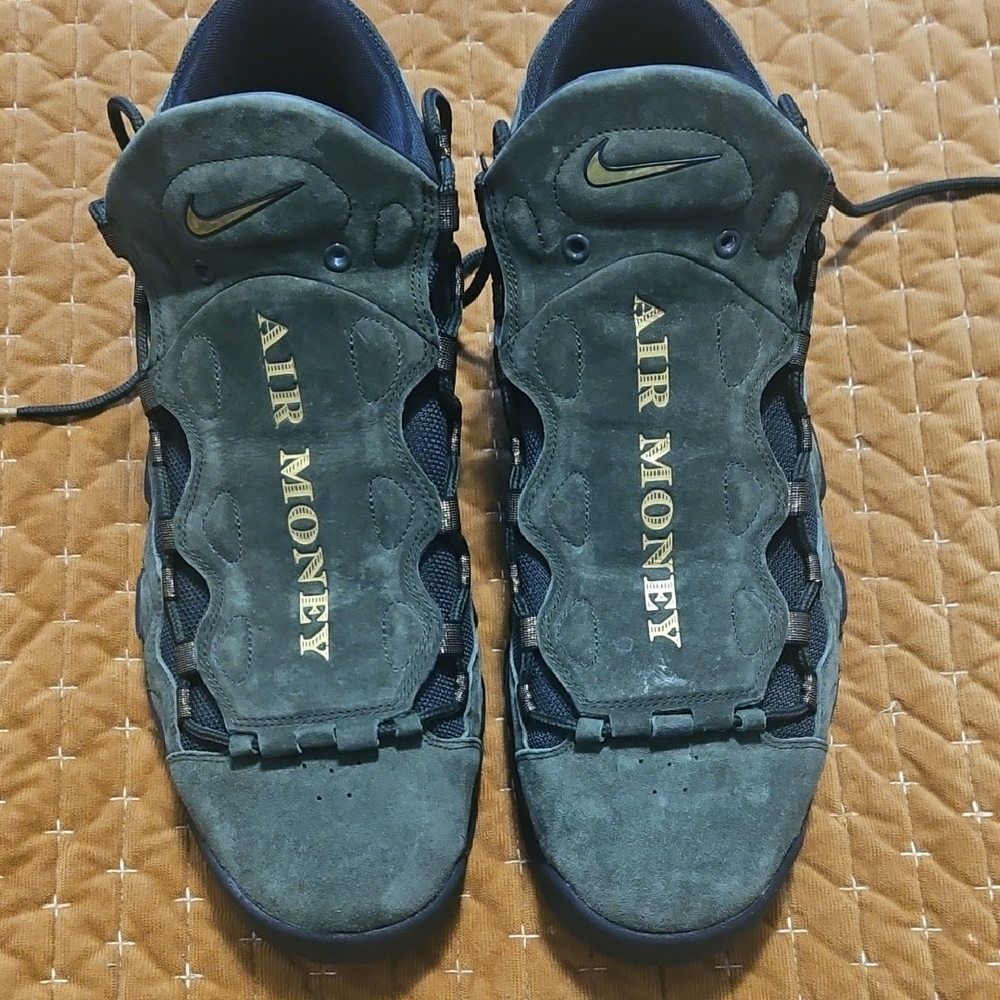 Nike Air Money Men's Sneakers - Green and Gold